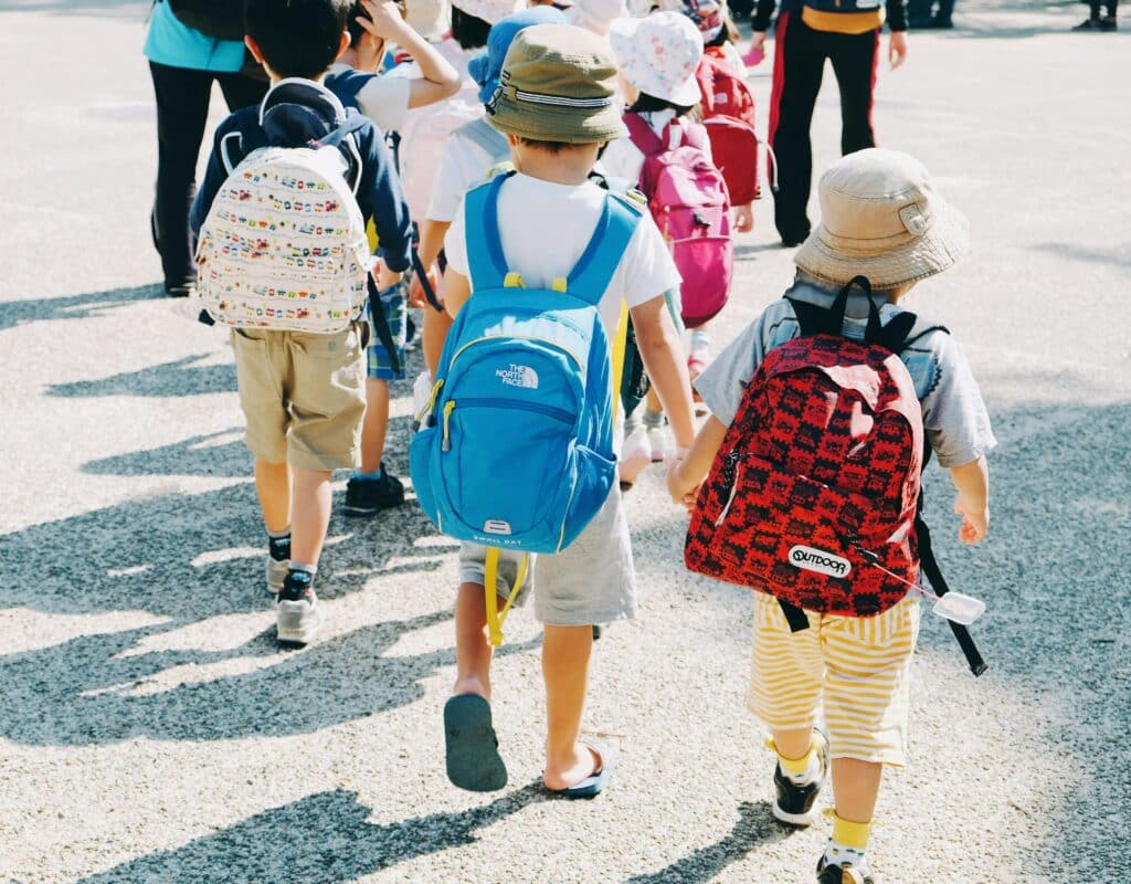 élèves lors d'une sortie scolaire