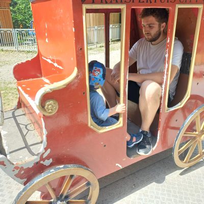 Carrousel-01
